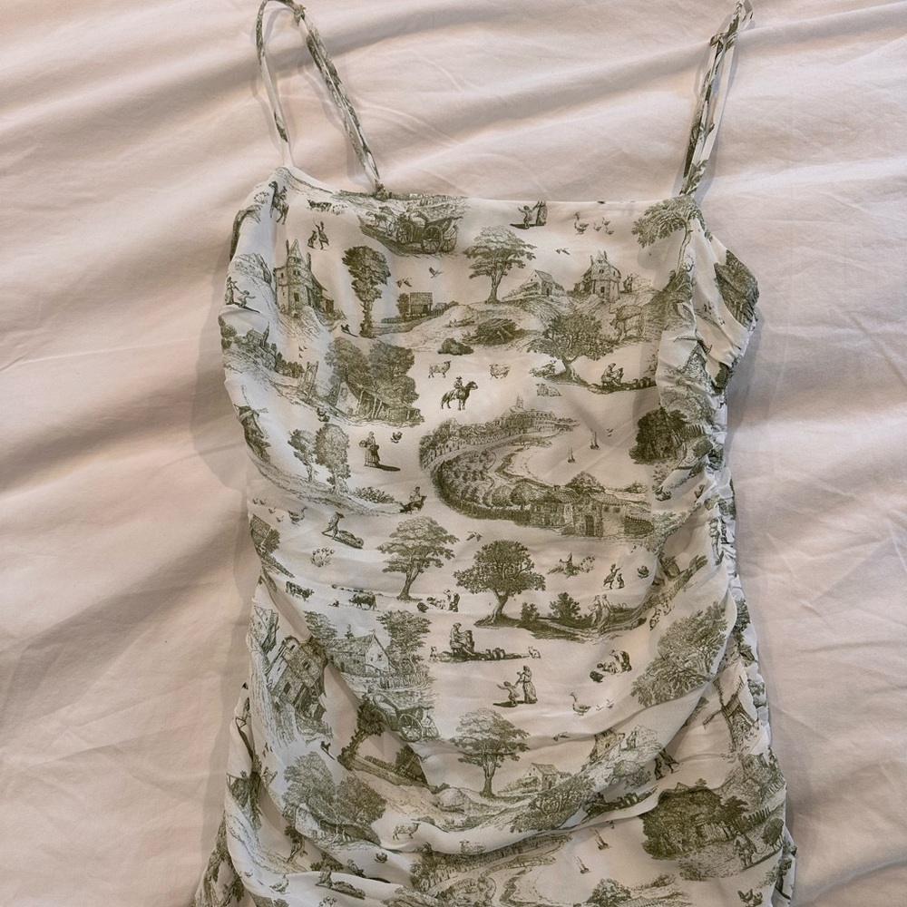 WeWoreWhat Green and White Toile printed rouched mini dress